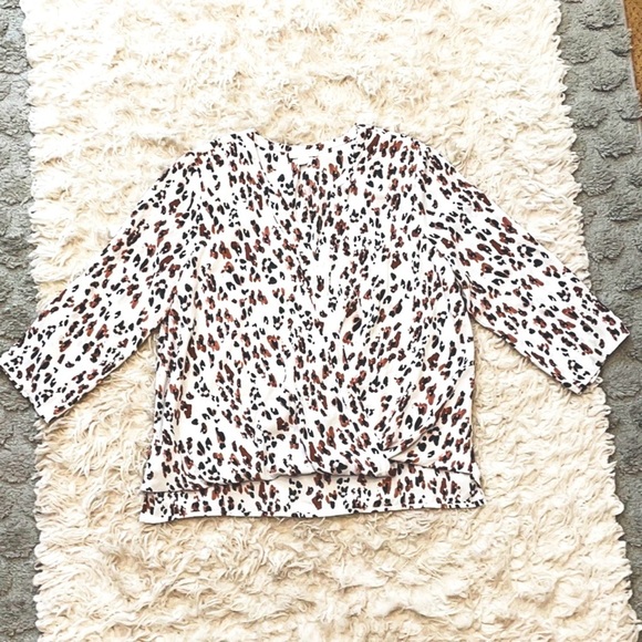 Finn & Grace leopard print blouse - Picture 1 of 5